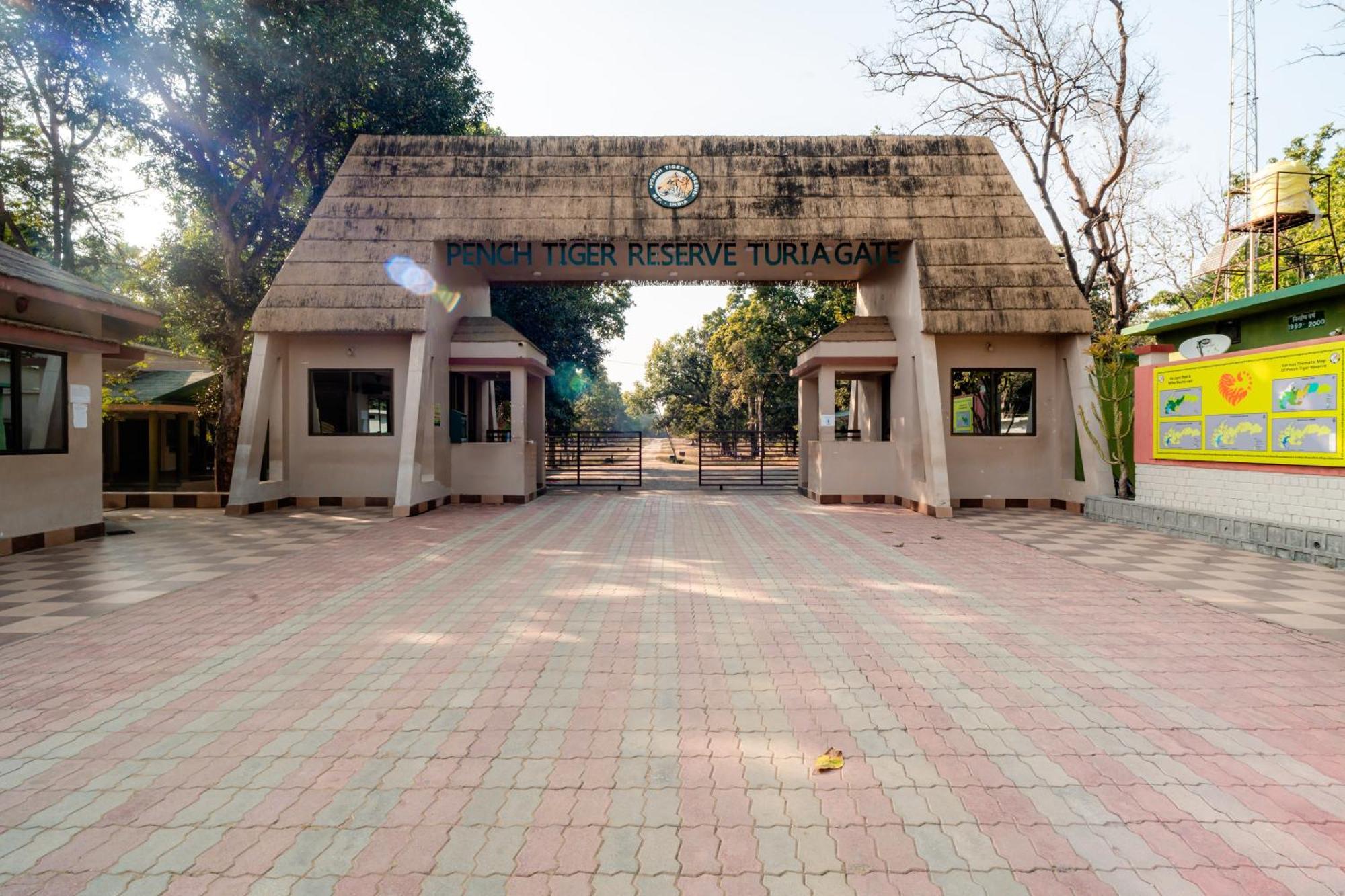 Treebo Premium Mowgli'S Den, Pench Hotel Khawāsa Exterior foto