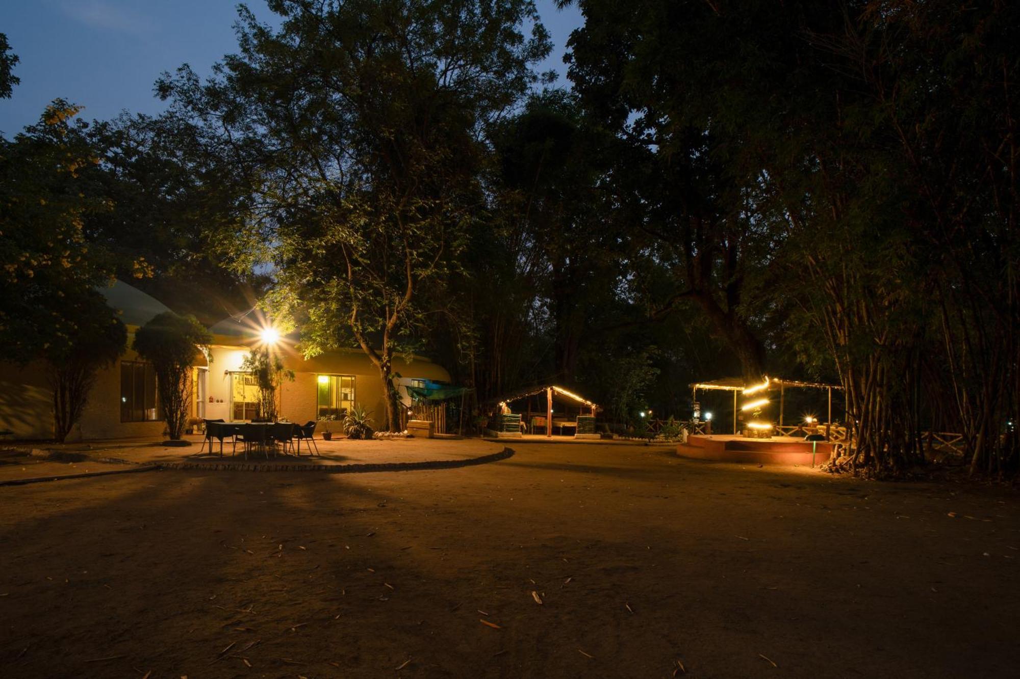 Treebo Premium Mowgli'S Den, Pench Hotel Khawāsa Exterior foto