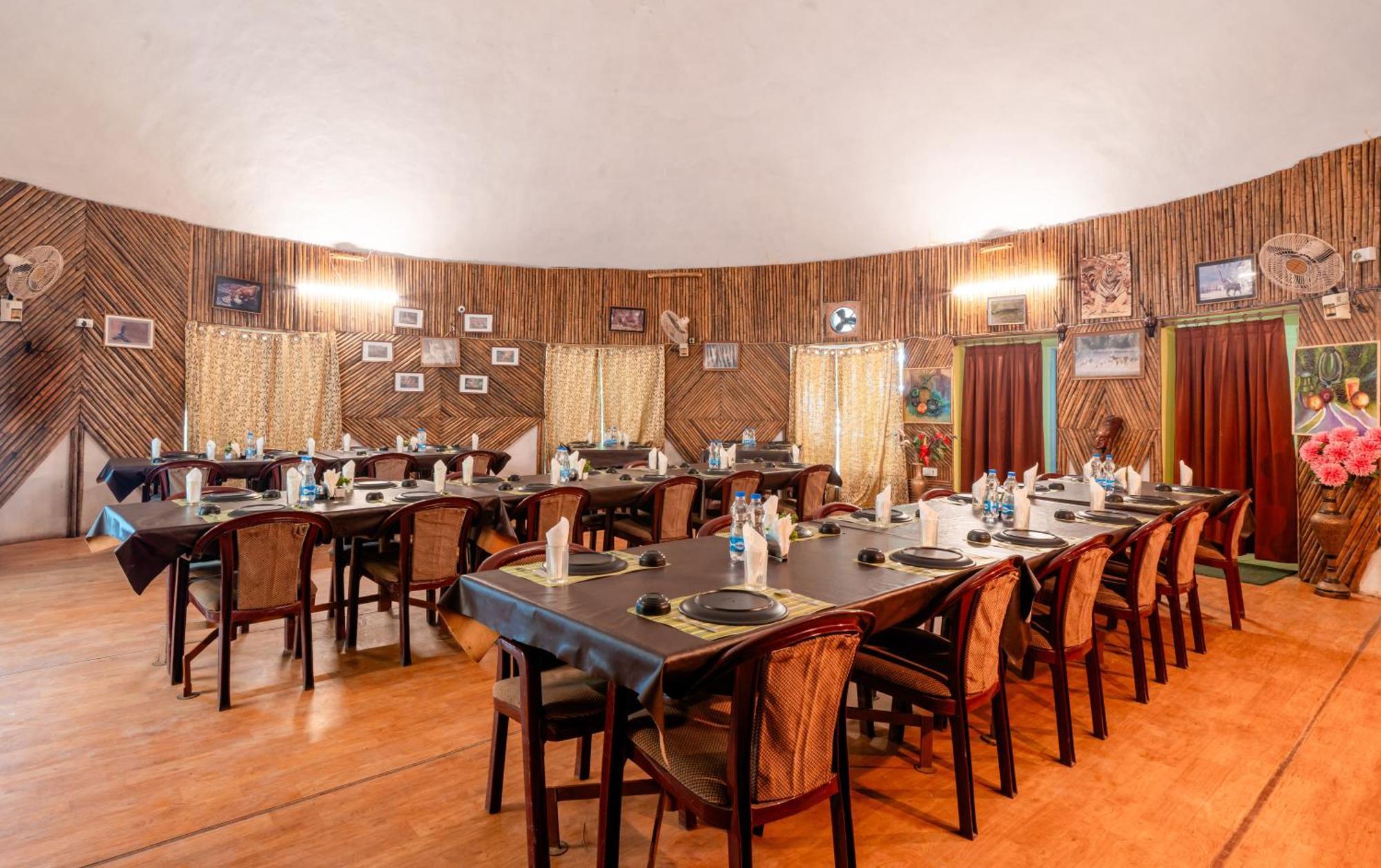 Treebo Premium Mowgli'S Den, Pench Hotel Khawāsa Exterior foto