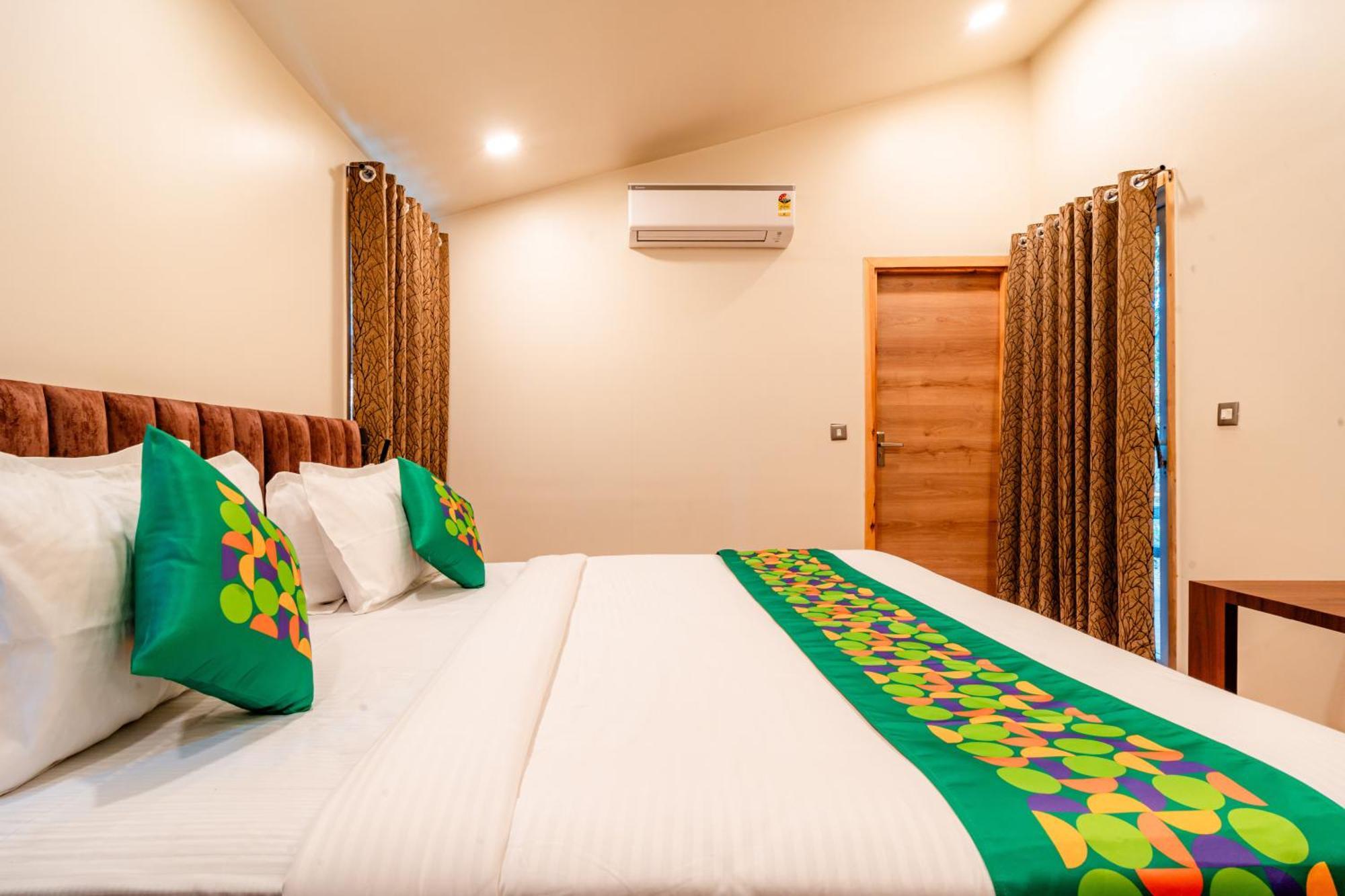Treebo Premium Mowgli'S Den, Pench Hotel Khawāsa Exterior foto
