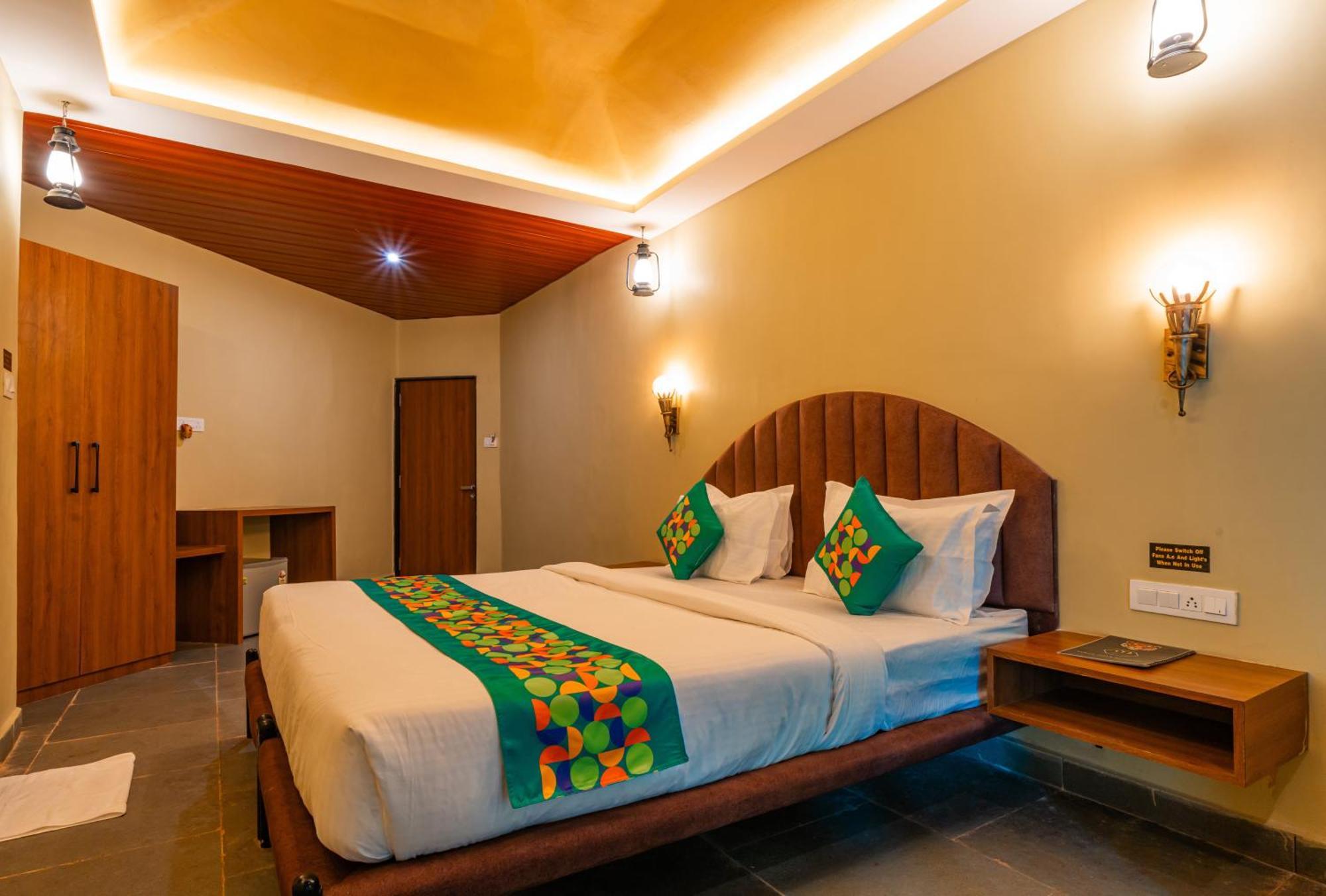Treebo Premium Mowgli'S Den, Pench Hotel Khawāsa Exterior foto