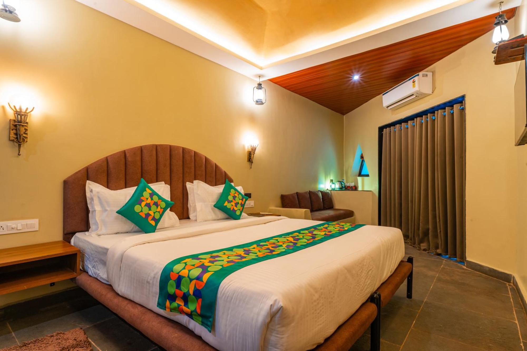 Treebo Premium Mowgli'S Den, Pench Hotel Khawāsa Exterior foto